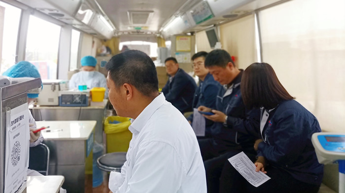 沈陽航空產(chǎn)業(yè)集團(tuán)組織員工開展“獻(xiàn)熱血、踐初心”無償獻(xiàn)血活動